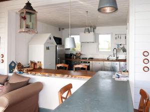 Maisons de vacances Holiday Home Maison d'en haut - LDT104 by Interhome : photos des chambres