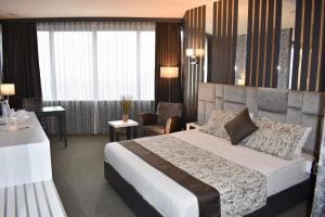 Double Room with Mountain View room in Hotel Anatolia