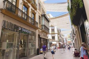 Hernando Colon Deluxe Suite by Valcambre