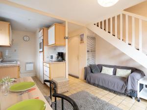 Apartment Les Christophines-3 by Interhome