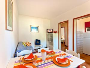 Apartment Villaggio Azzurro-2 by Interhome