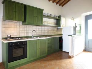 Apartment Il Podere del Lago - BOL253 by Interhome