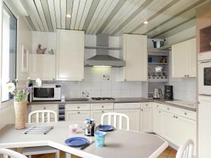 Maisons de vacances Holiday Home Etoile de Mer - EQY101 by Interhome : photos des chambres