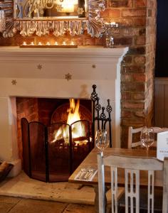 Crossroads by Chef & Brewer Collection