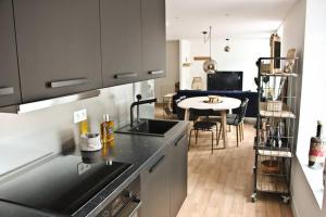 Appartements A stylish apartment in the centre of town : photos des chambres