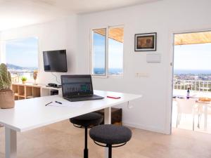 Holiday Home Leonor by Interhome