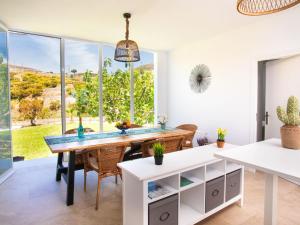 Holiday Home Leonor by Interhome