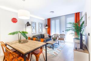 Two-Bedroom Apartment with Terrace II room in MIT House Bravo en Madrid