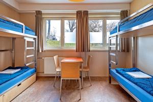 Quadruple Room with Private Bathroom room in Stayokay Noordwijk