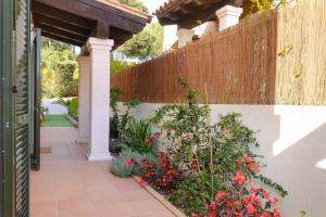 LETS HOLIDAYS Luxury house in cala llevado 2