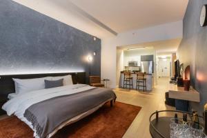 Studio Deluxe room in Mint House at 70 Pine