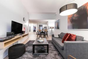 1 Bedroom Deluxe, 2 Bath room in Mint House at 70 Pine