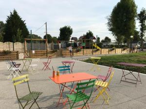 Campings Camping La Garenne De Moncourt : photos des chambres