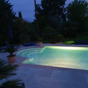 B&B / Chambres d'hotes Le Domaine des Muriers - charme, chic, calme en Provence Cote d'Azur : photos des chambres