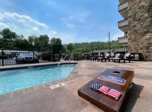 Howard Johnson by Wyndham Downtown Gatlinburg - غاتلينبرغ