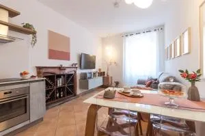 Casa del Borgo "Terra & Fuoco" sul Lago Maggiore - Agra