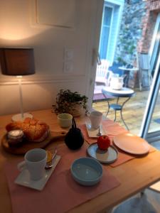 Maisons de vacances Charmant logement T2 a 2 pas de la mer : photos des chambres