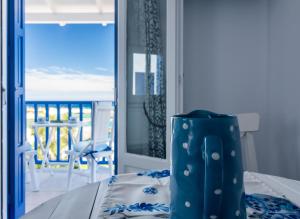 Aphrodite by Akroploro