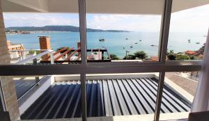 1080 - Apartamento com vista para o mar em Bombinhas