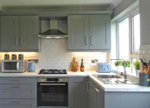 Mary Naoise Holiday Home by Trident Holiday Homes