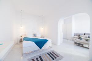 Superior Suite with pool view room in Villa Kelly Rooms & Suites