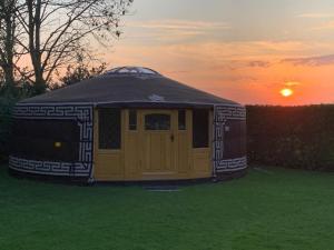 Overnachten in een luxe yurt!