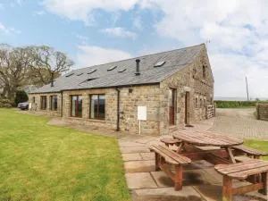 Ingleborough Barn - Wennington