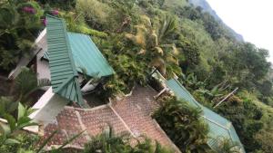 Waterfall El Paraíso - Cabañas, jacuzzi, piscina y cascada en medio de la naturaleza