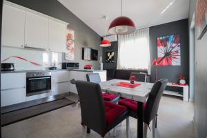 Holiday House Zaton - 3hvězdičkové hotely ve městě Nin