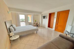 Quadruple Room with Lake View