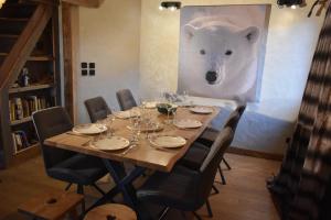 Maisons de vacances VAUJANYLOCATIONS - Le Grenier de Germaine : photos des chambres