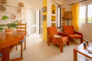 Praia da Oura Apartment - 100 m from the Beach - By Bedzy