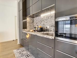 Nestor&Jeeves - REINE MARIE TERRASSE - Central - Very close sea - Top floor