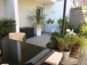 Appartements Villa Marcenac 45 m2, jardin, parking, wifi, netflix : photos des chambres