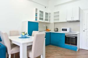 Victoria Center Apartments