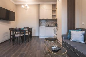 Semiramis` Suite 2-bedroom Lux Apartment