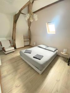 Maisons de vacances LE CHANT DES OISEAUX, 3Km du Zoo de Beauval, Parking gratuit ,WIFI et NETFLIX gratuits : photos des chambres