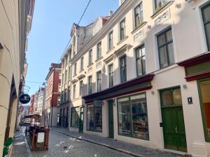 Stylish New Apartment in Riga Old Town - City Centre, Self Check-in, Walkable to Major Attractions