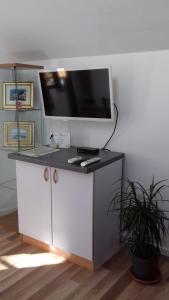 Apartments MIME - Small House