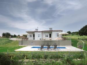 RODOU Suites & Villas