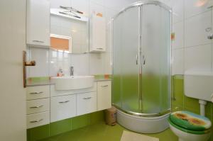 Apartment in Karbuni with sea view, terrace, air conditioning, W-LAN 3609-2