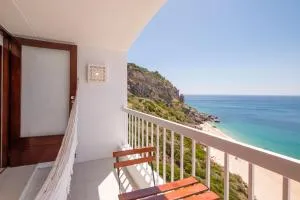 House on the Beach - ألفاريم