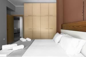 Mediterranee Beachfront Summer House by Luxlikehome