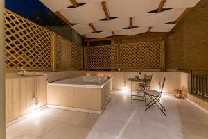 IPELHOME - Plaka Boutique Apartments