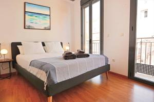 Penthouse in old city center by NRAS