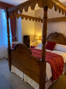 Superior Four-Poster Double Room room in The Old Coach House