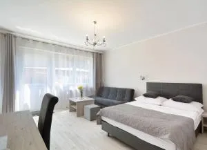 Arka - pokoje z osobnymi wejściami na parterze - 米泽德沃兹