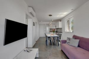 Apartment with Sea View room in Apartments Dany