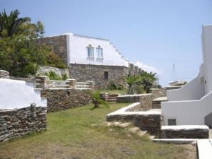 Carlo Bungalows Tinos Greece