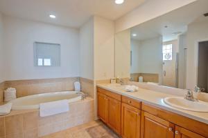 Beautiful waterfront 3 bedroom condo, located in the heart of Clearwater Beach